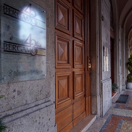Bergamo Inn 43 Екстер'єр фото