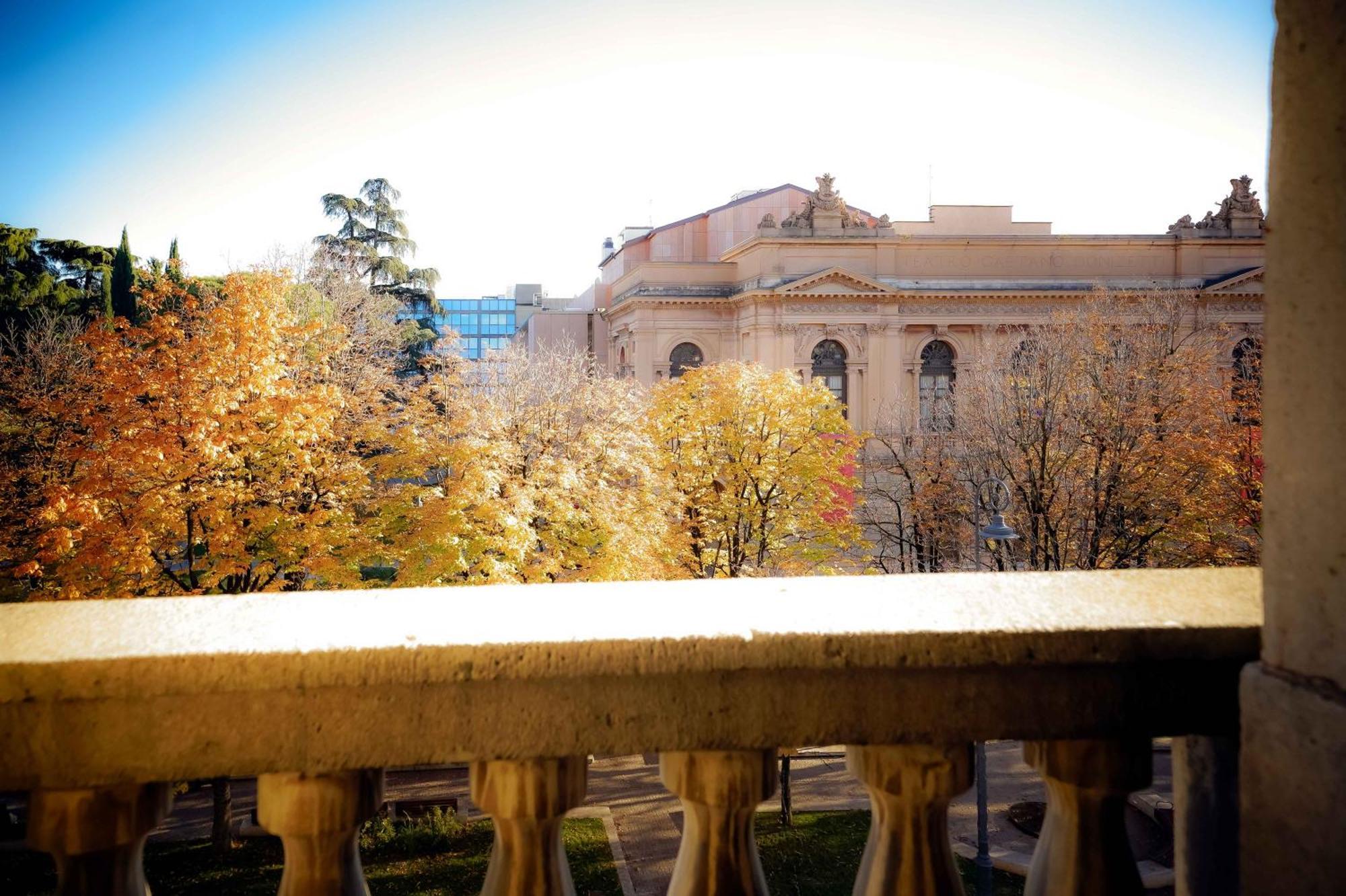 Bergamo Inn 43 Екстер'єр фото