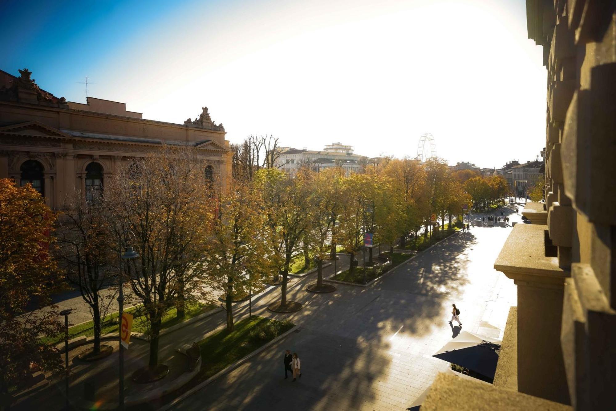 Bergamo Inn 43 Екстер'єр фото